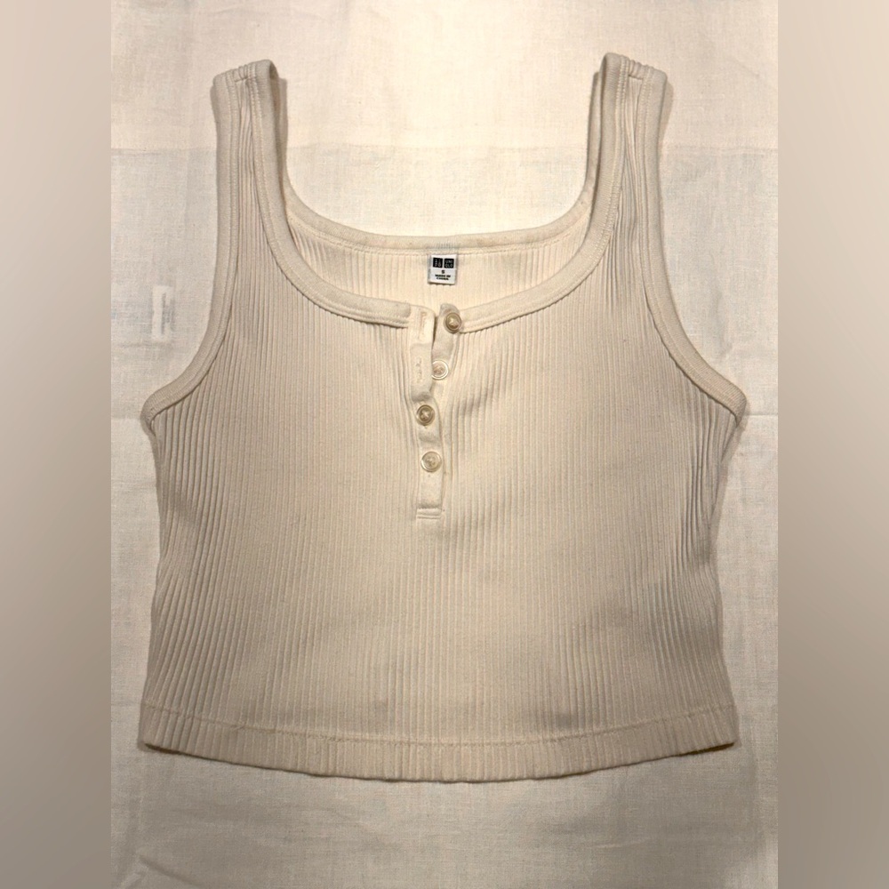 Uniqlo ribbed cropped sleeveless bra top